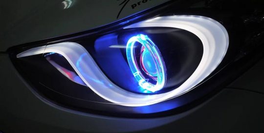 hyundai elantra light 03