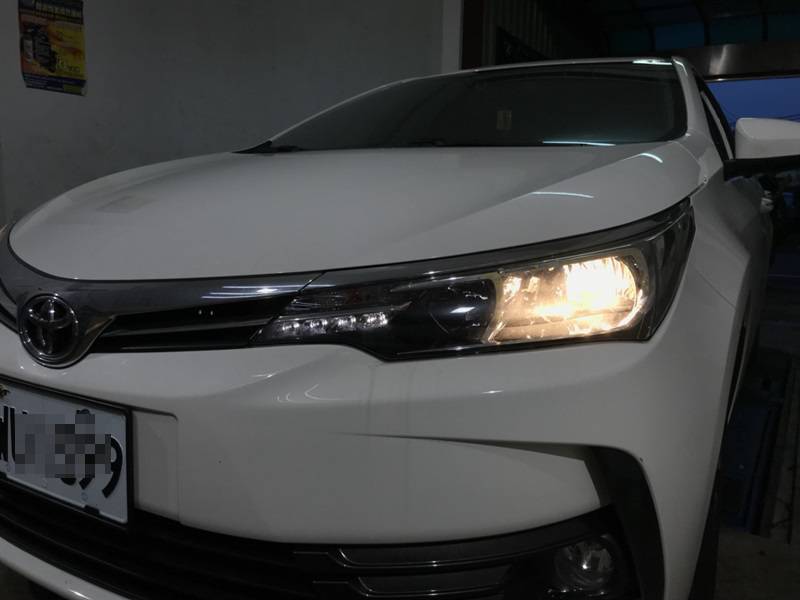 Toyota Altis 11.5 原廠鹵素燈大燈